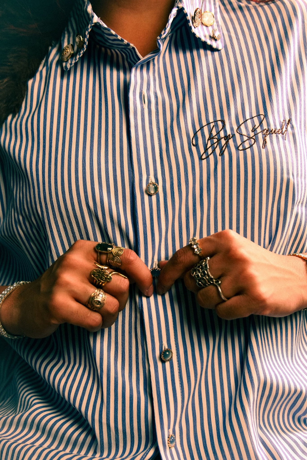 B.H.B Button Up V2 - DesignedBySquell - T-Shirt - SB.H.B Button Up V2DesignedBySquell